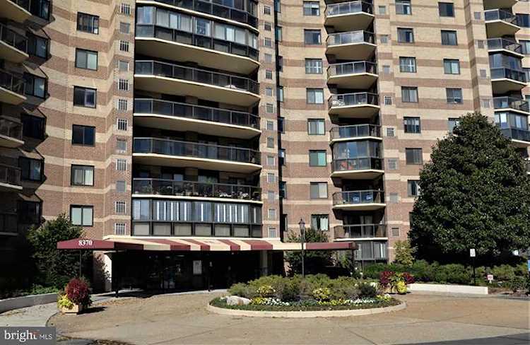 8370 Greensboro Dr #701 Mclean, VA 22102