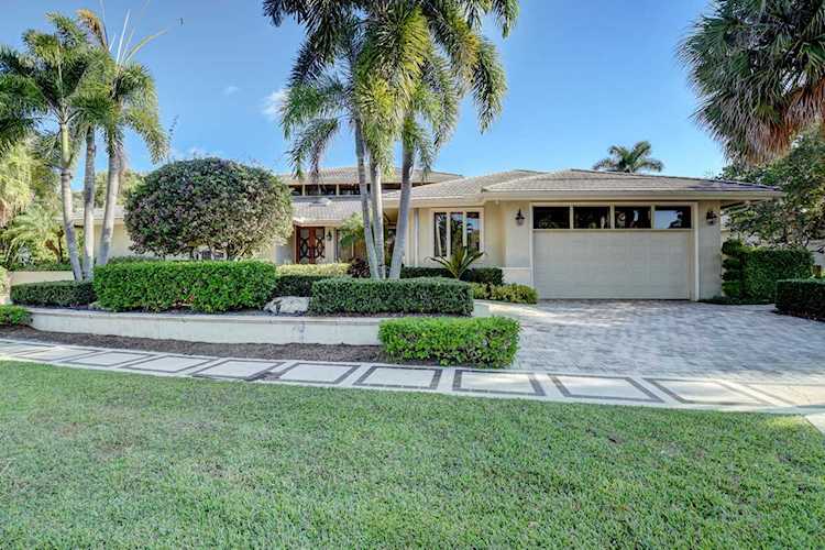 19624 Oakbrook Circle Boca Raton, FL 33434