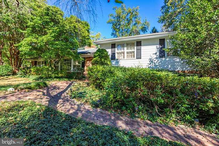 6826 Wemberly Way Mclean, VA 22101