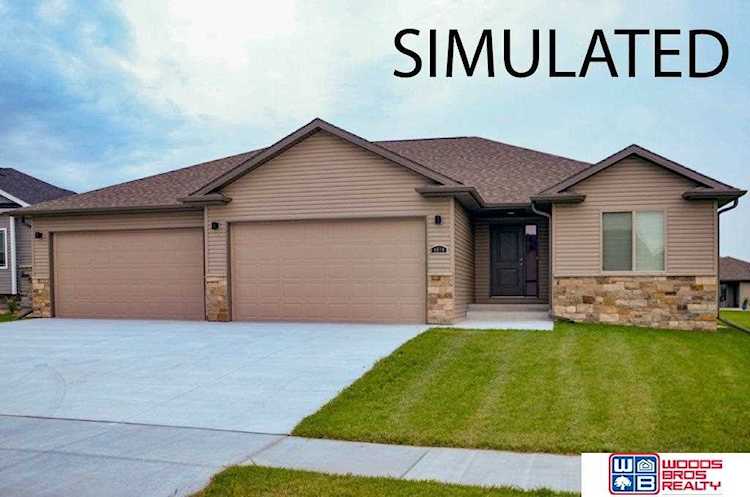 1011 Terrace View Dr Hickman, NE 68327