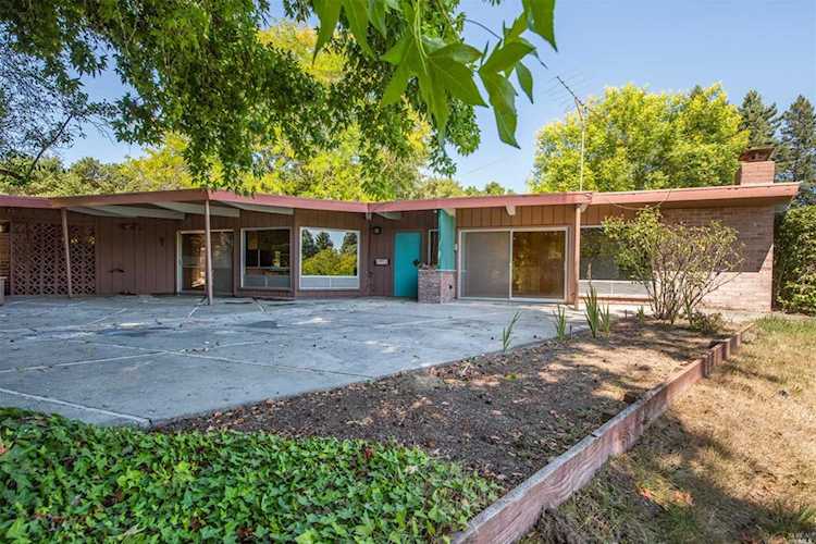 2198 Laguna Road Santa Rosa, CA 95401 | MLS 21921380 Photo 1