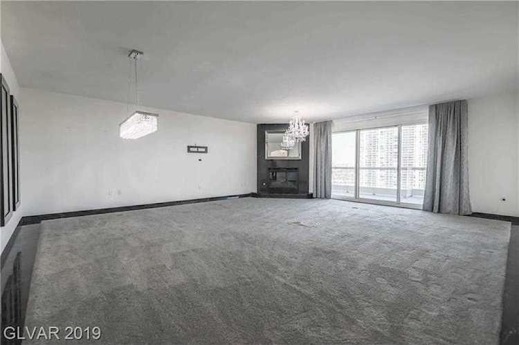 2777 Paradise Rd #1502 Las Vegas, NV 89109