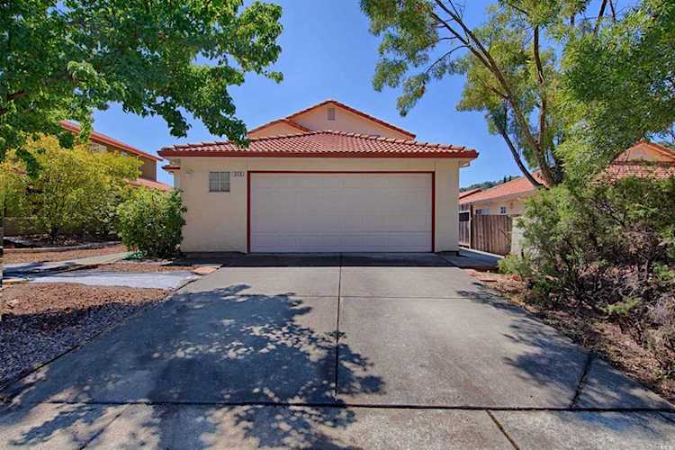 315 Toscana Circle Cloverdale, CA 95425 | MLS 21919895 Photo 1