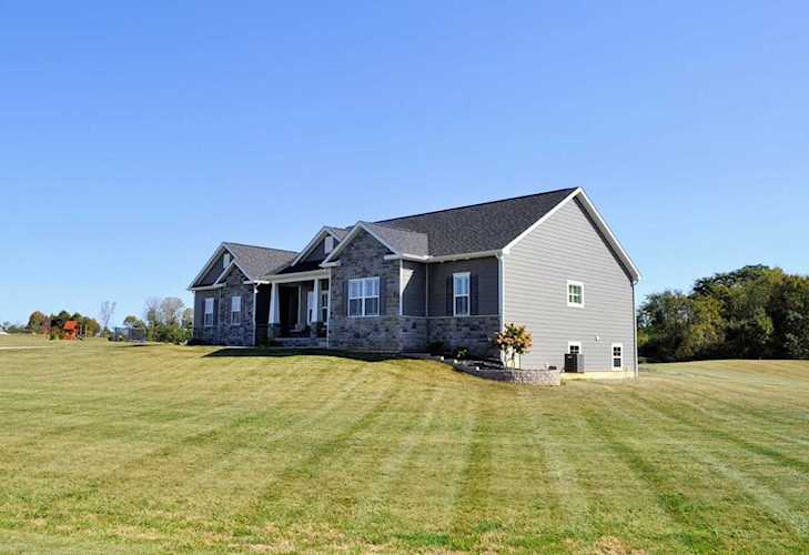 121 Liberty Ridge Court Johnstown, OH 43031