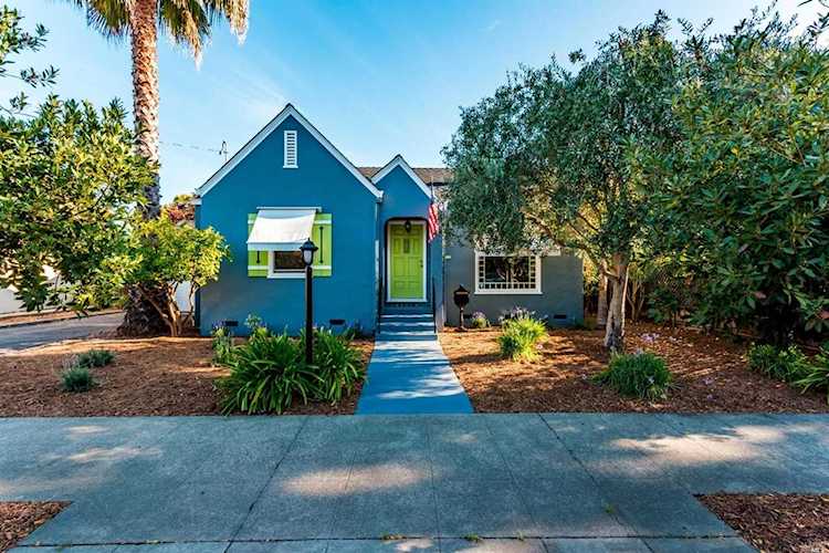 1130 Hayes Street Napa, CA 94559 | MLS 21923691 Photo 1