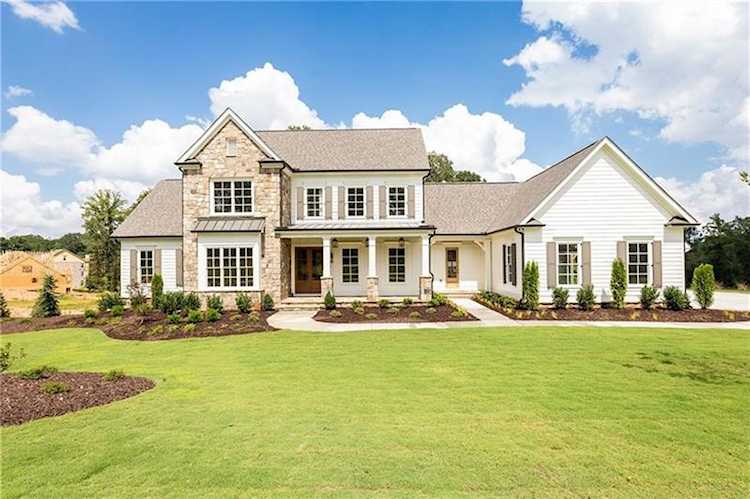 1040 Summit View Ln Milton, GA 30004