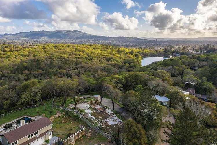 4814 Sullivan Way Santa Rosa, CA 95409 | MLS 21907333 Photo 1