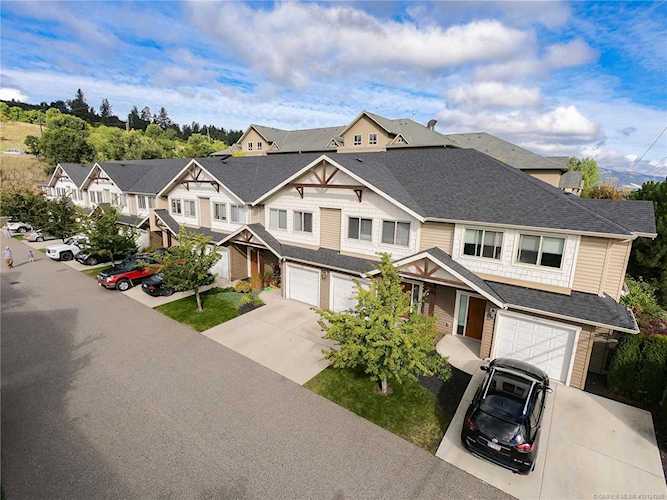 10634 Powley Court #202 Lake Country, BC V4V2R4
