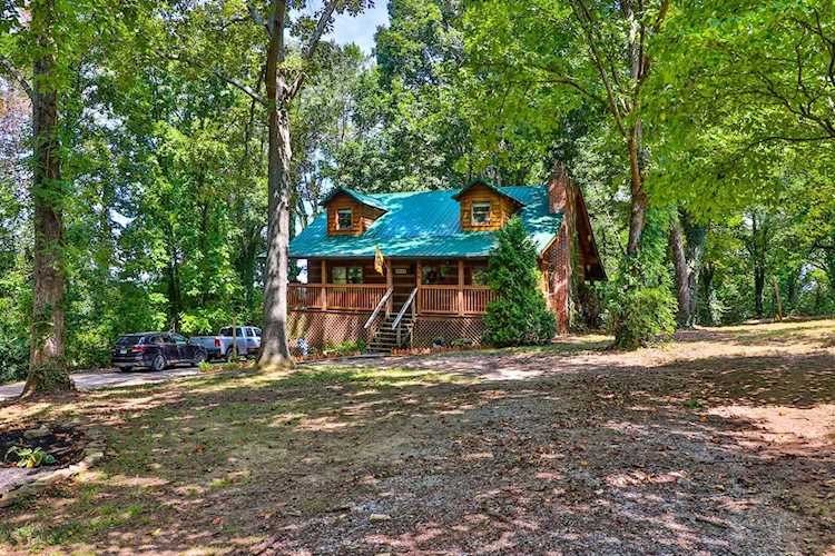 2904 Glenn Rd Louisville, TN 37777 | MLS 1094290 Photo 1