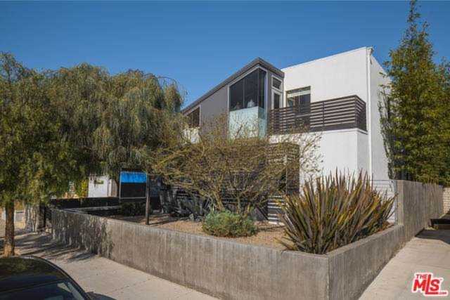 865 Warren Avenue Venice, CA 90291