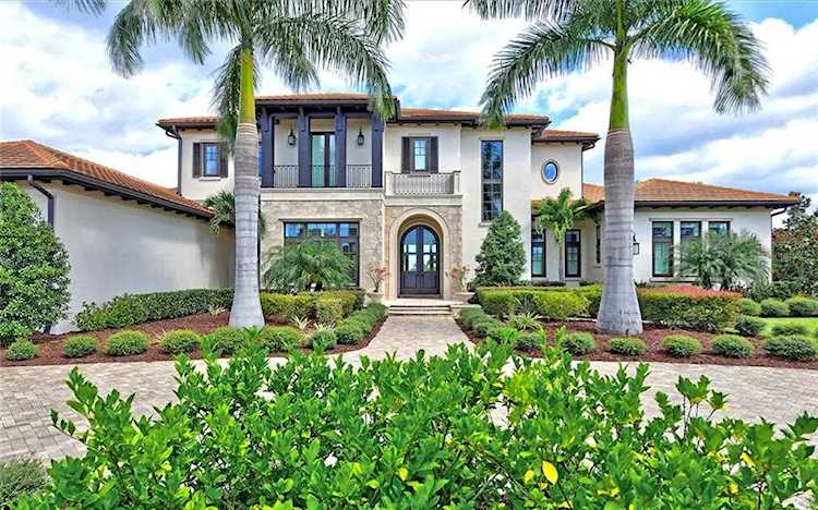 16207 Clearlake Avenue Lakewood Ranch, FL 34202