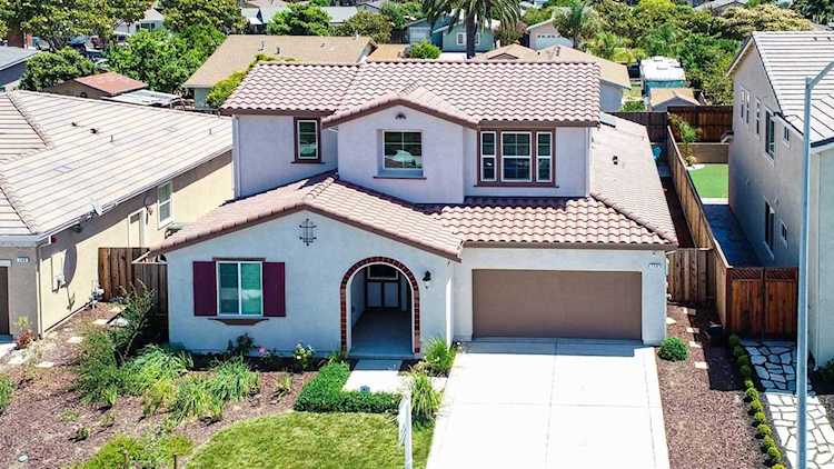 170 San Lorenzo Drive Hollister, CA 95023 | MLS 52205329 Photo 1