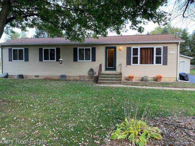 3538 Center Rd Highland Twp, MI 48357
