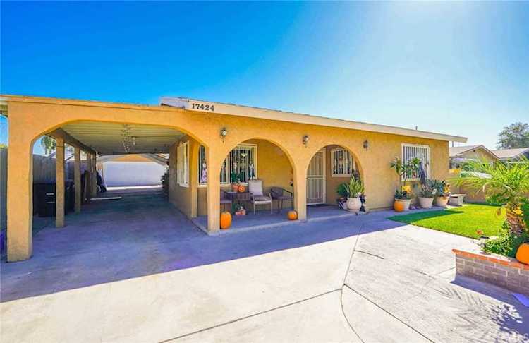 17424 Elaine Avenue Artesia, CA 90701