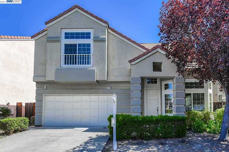 34370 Eucalyptus Ter Fremont, CA 94555