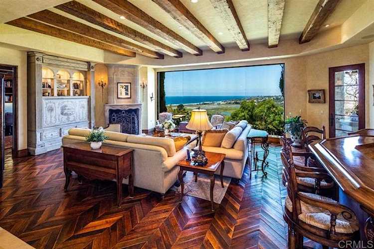 528 Canyon Dr Solana Beach, CA 92075