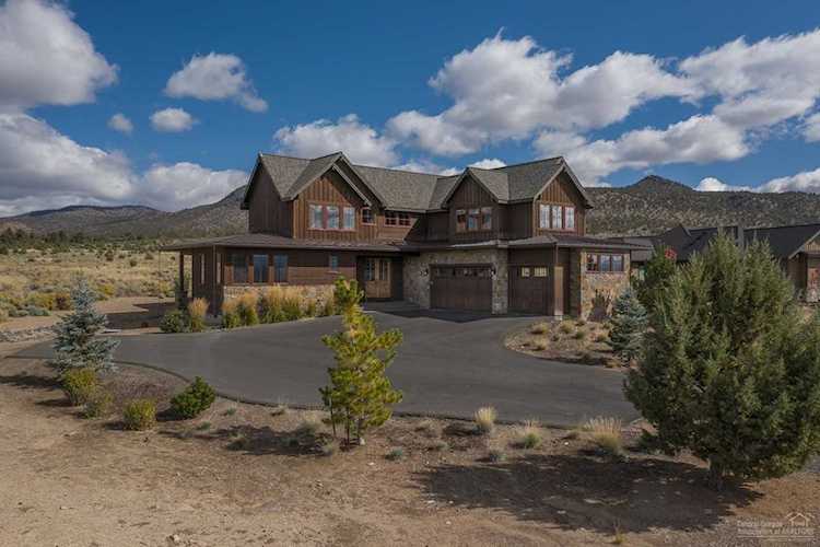 15366 Esperanza Court Powell Butte, OR 97753
