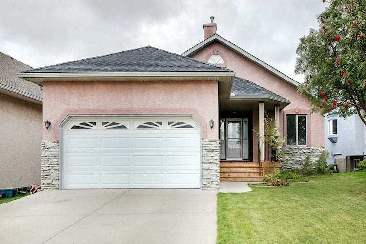 169 Riverview Circle Cochrane, AB T4C 1K9