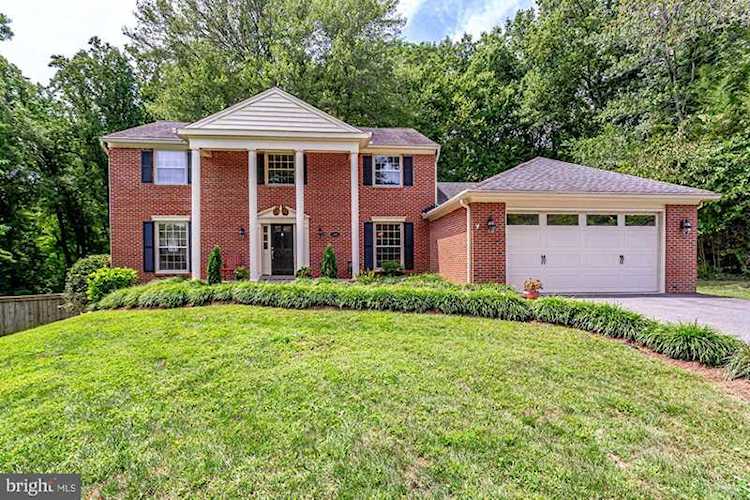 6609 Tina Ln Mclean, VA 22101
