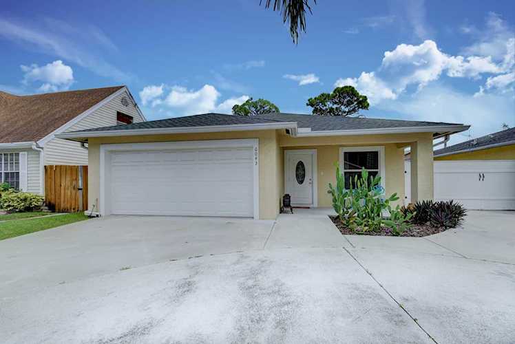 6043 Bania Wood Circle Lake Worth, FL 33462 | MLS RX-10553807 Photo 1