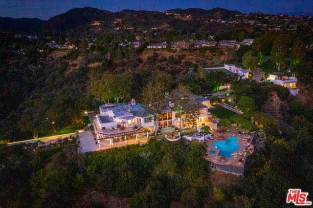 1911 Westridge Road Los Angeles, CA 90049