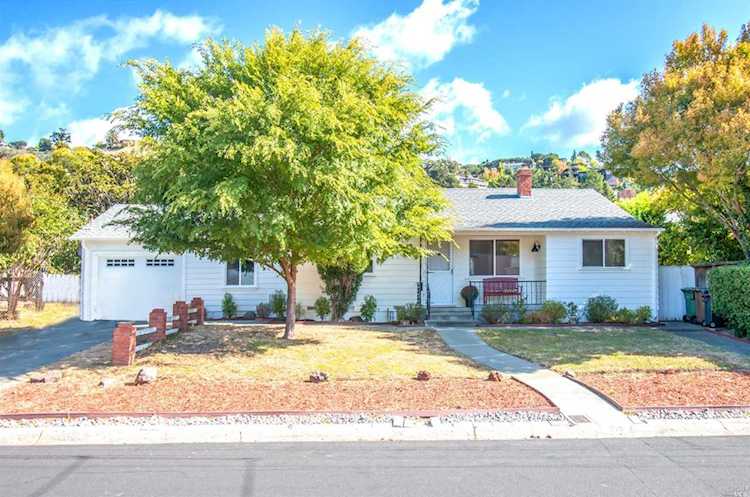158 Humboldt Street San Rafael, CA 94901 | MLS 21925666 Photo 1