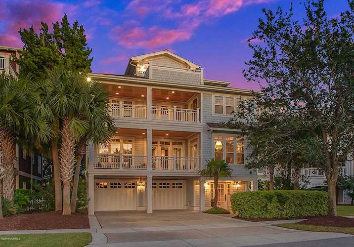 103 Island Drive Wrightsville Beach, NC 28480
