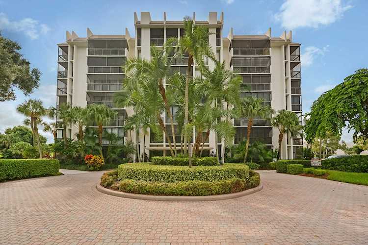 1953 Bridgewood Drive #1953 Boca Raton, FL 33434