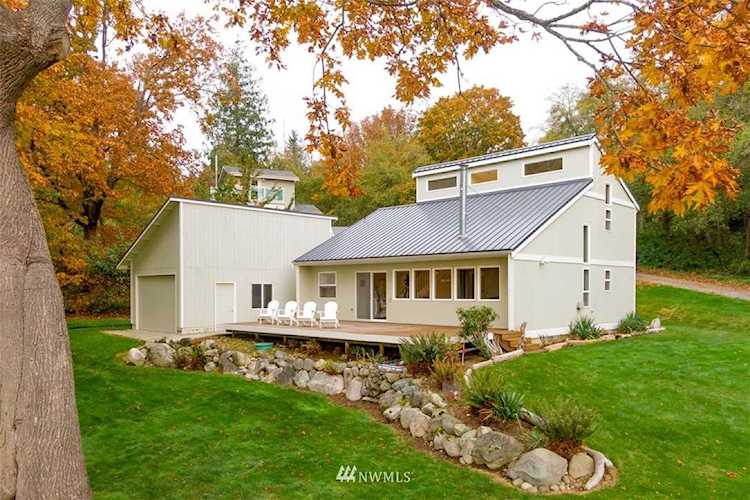 47 Cascade Dr Hat Island, WA 98206