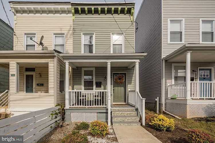 1102 40th St Baltimore, MD 21211