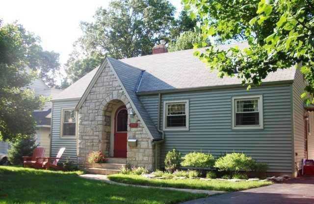 390 Richards Road Columbus, OH 43214 | MLS 219026658 - Franklin Photo 1