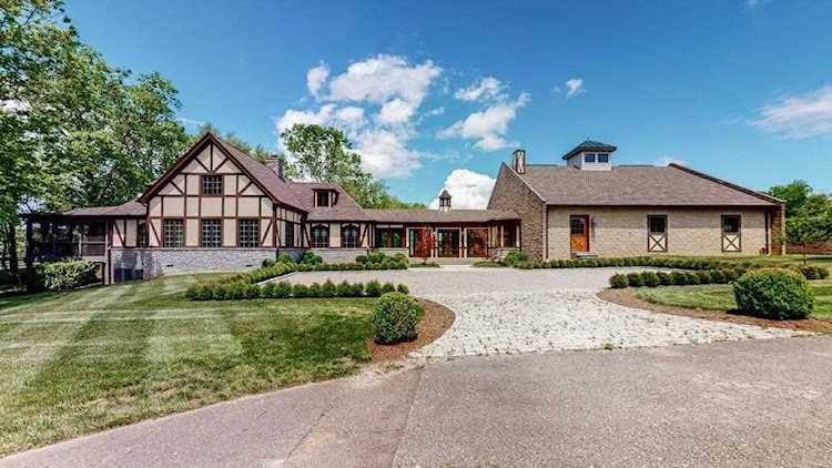 169 Muir Lane Georgetown, KY 40324