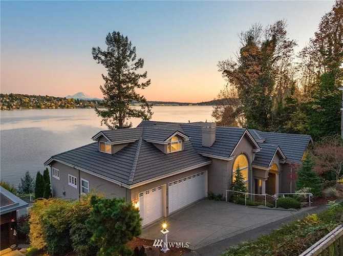 7908 E Mercer Wy Mercer Island, WA 98040