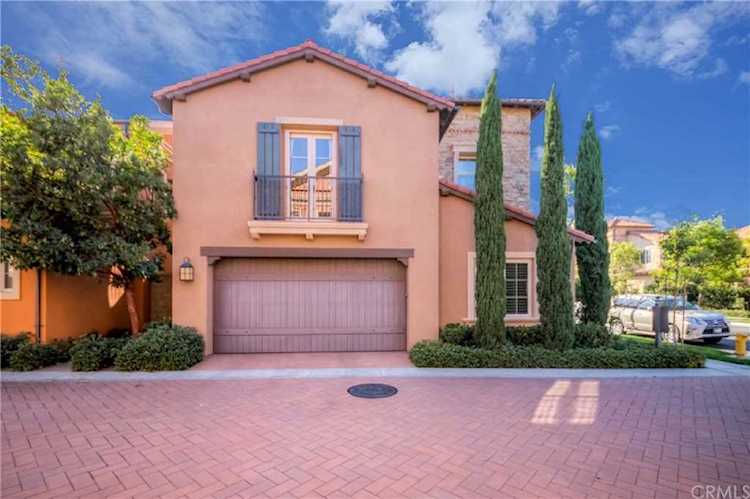 28 Lupari Irvine, CA 92618 | MLS SB19254418 Photo 1