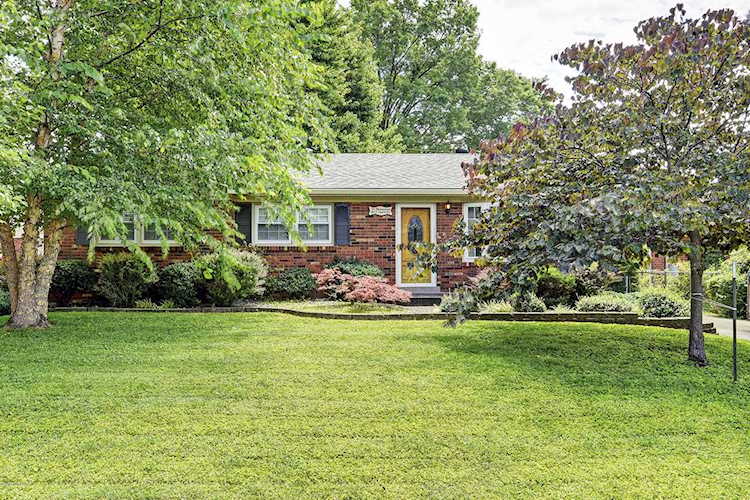 8113 Jasmine Ln Louisville, KY 40228 | MLS 1536881 Photo 1