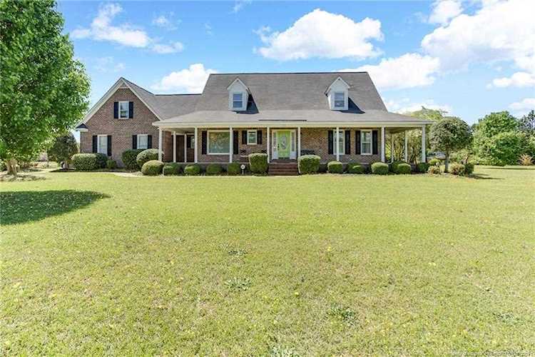 498 Derby Ln Hope Mills, NC 28348 | MLS 604628 Photo 1