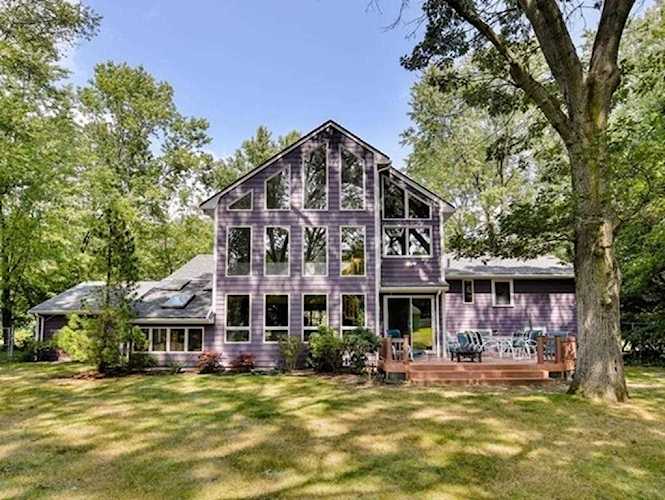 52 Cushing Rd Milton, MA 02186