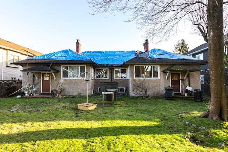 7819 19th Avenue Burnaby, BC V3N 1E8