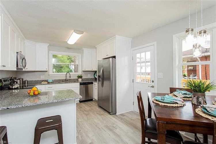 1204 Richmond Ave Chesapeake VA 23324 | MLS# 10289028 - TREG.com Photo 1