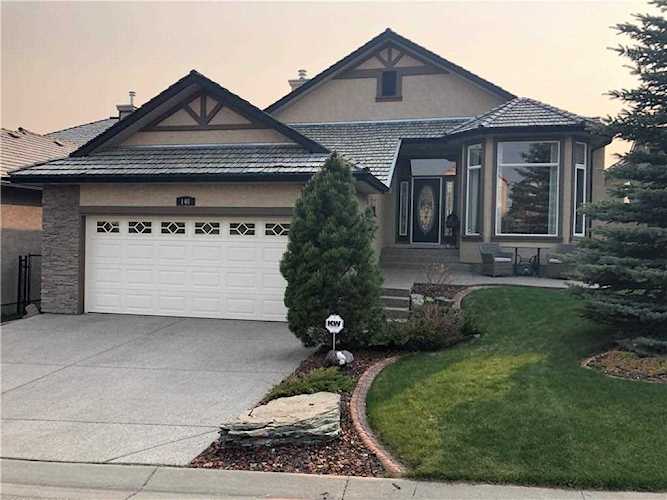 146 Gleneagles Estates Lane Cochrane, AB T4C 2H7