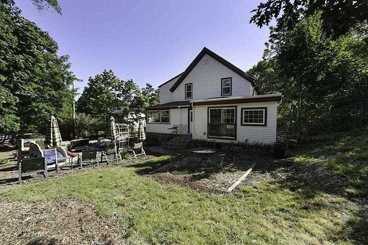 35 Richards Rd Hull, MA 02045
