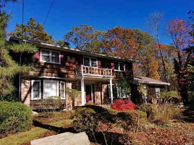 27 Cornwallis Rd E. Setauket, NY 11733