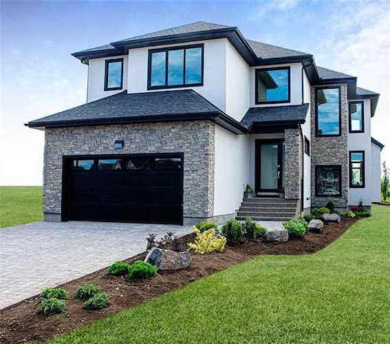 951 81 Street SW Calgary, AB T3H 0X7