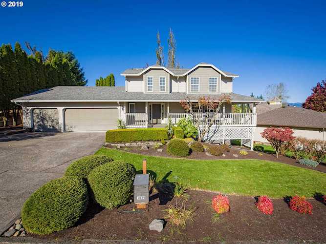1029 NW 29th Ave Camas, WA 98607 | MLS ® 19393092 Photo 1