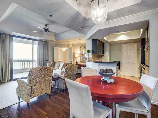 5909 Luther Lane #2100 Dallas, TX 75225
