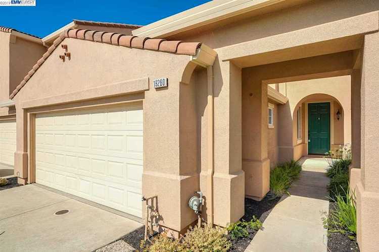 19260 Buren Pl Castro Valley, CA 94552 | MLS 40881017 Photo 1