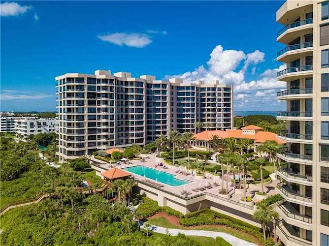 1281 Gulf Of Mexico Drive #804 Longboat Key, FL 34228