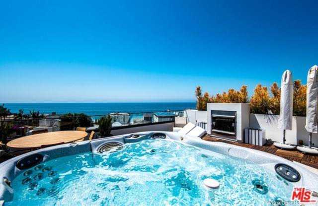 22065 Pacific Coast Highway #8 Malibu, CA 90265