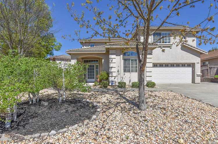 1802 Seville Drive Napa, CA 94559 | MLS 21905683 Photo 1