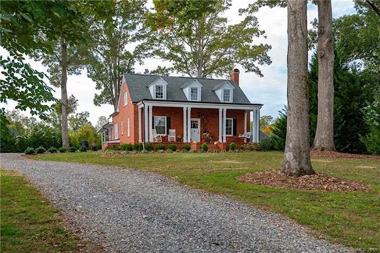 5009 Abernethy Park Dr Hickory Nc 28602 Mls 3563658